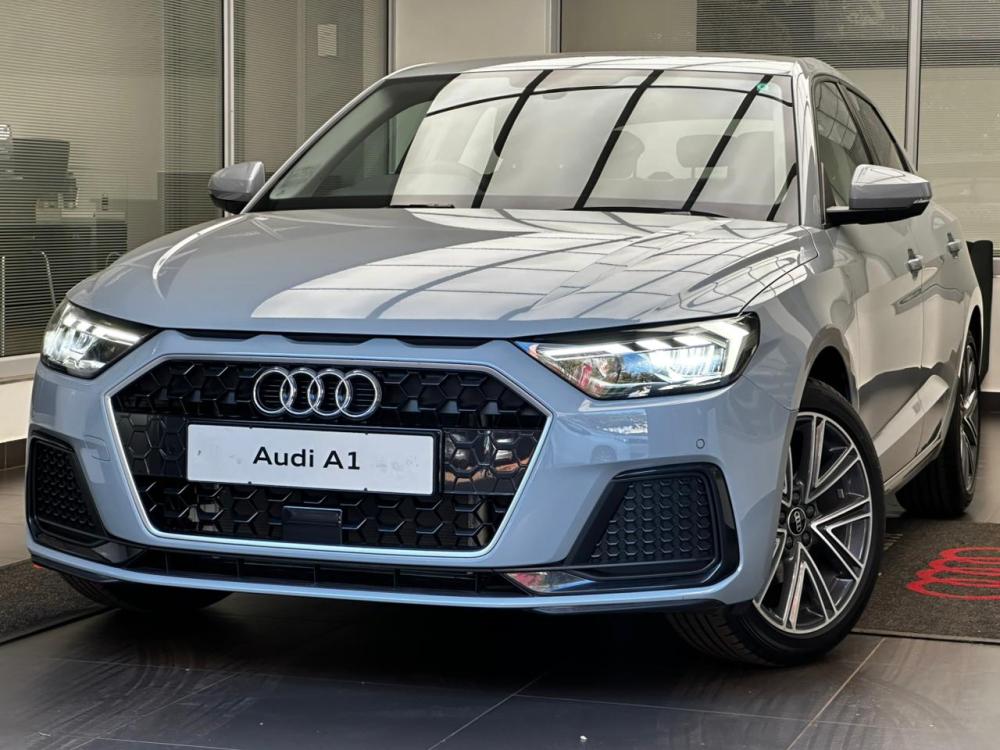 Audi A1 Sportback Sportback Advanced 30 TFSI S tronic, image 2