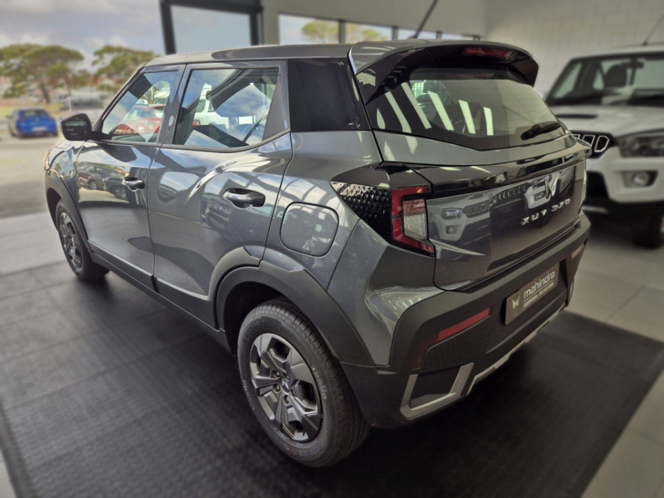 MAHINDRA XUV3XO 1.2T MX2, image 2