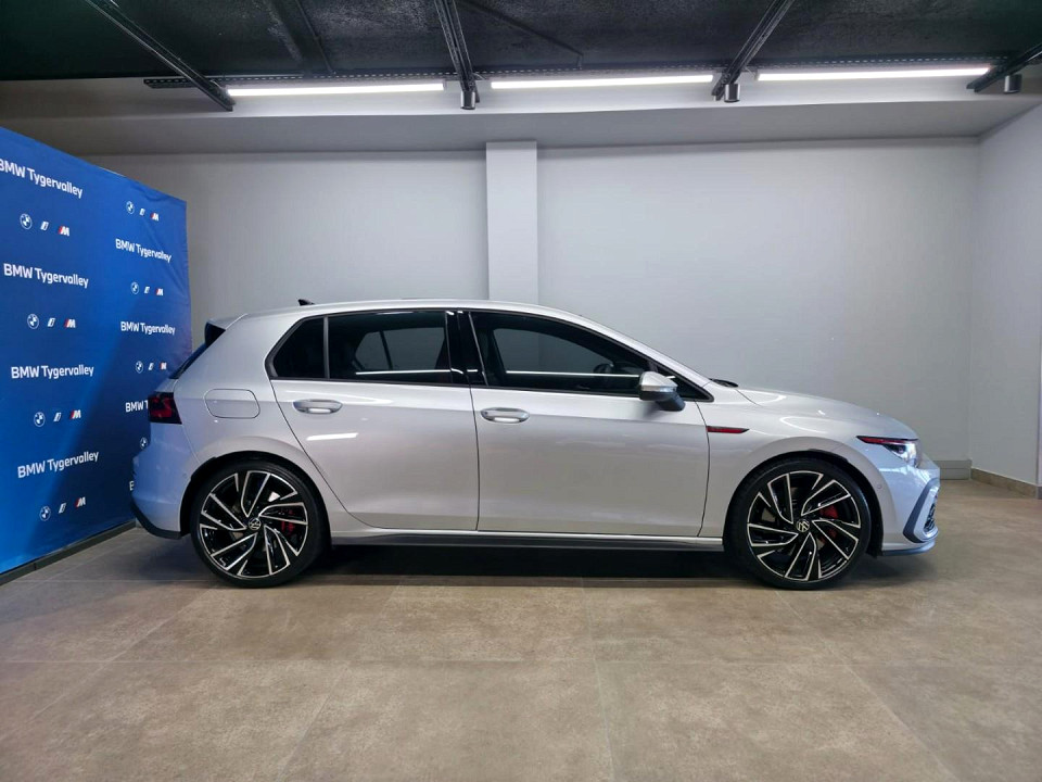 Volkswagen Golf 8 GTi  2.0 TSI DSG, image 2