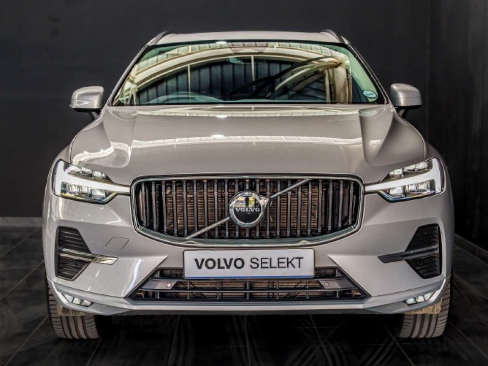 VOLVO XC60 B5 MOMENTUM GEARTRONIC AWD, image 2