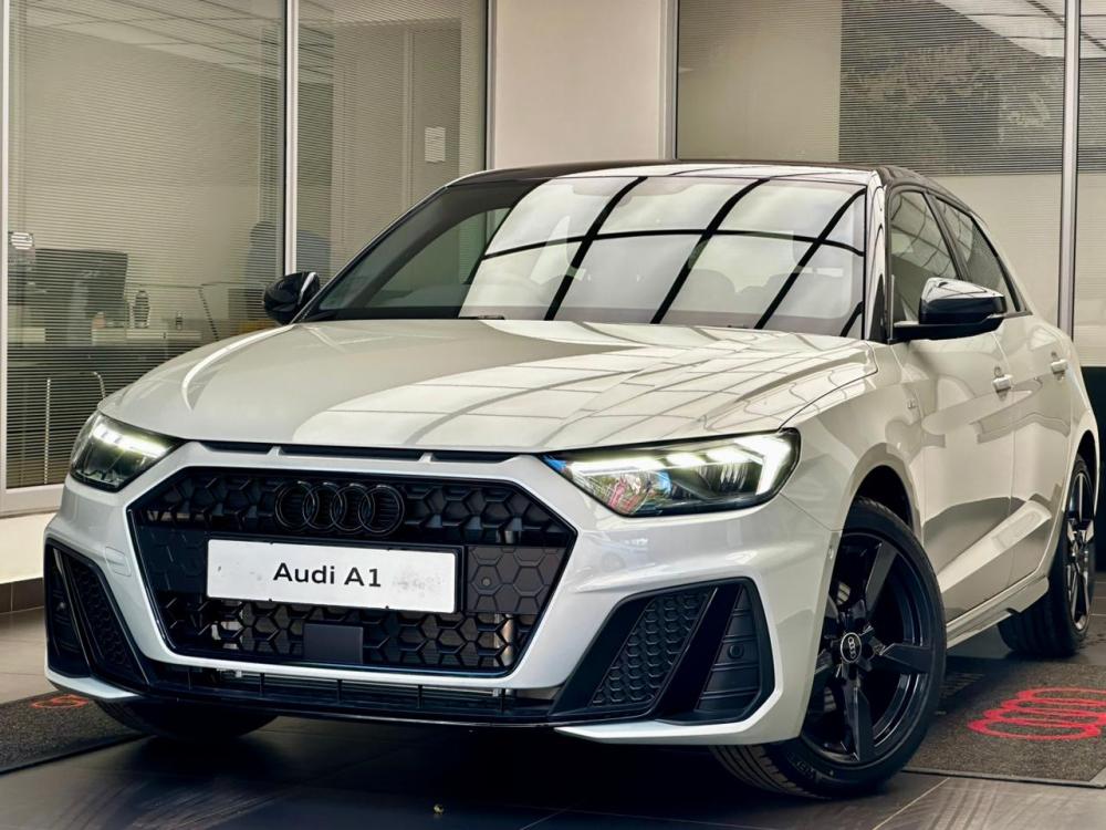 AUDI A1 SPORTBACK 30 TFSI BLACK EDITION S-TRONIC, image 2