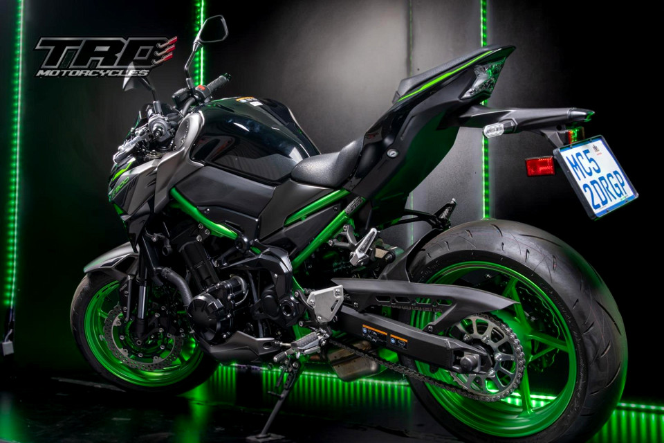 KAWASAKI 900, image 2