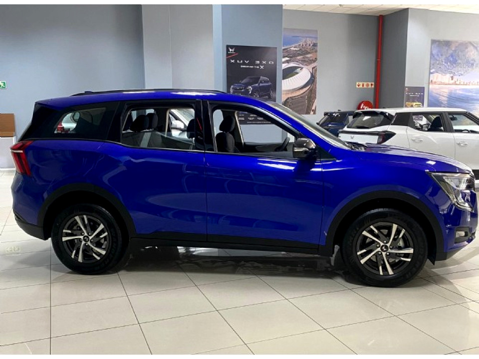 MAHINDRA XUV 700 2.0 AX5 A/T, image 2