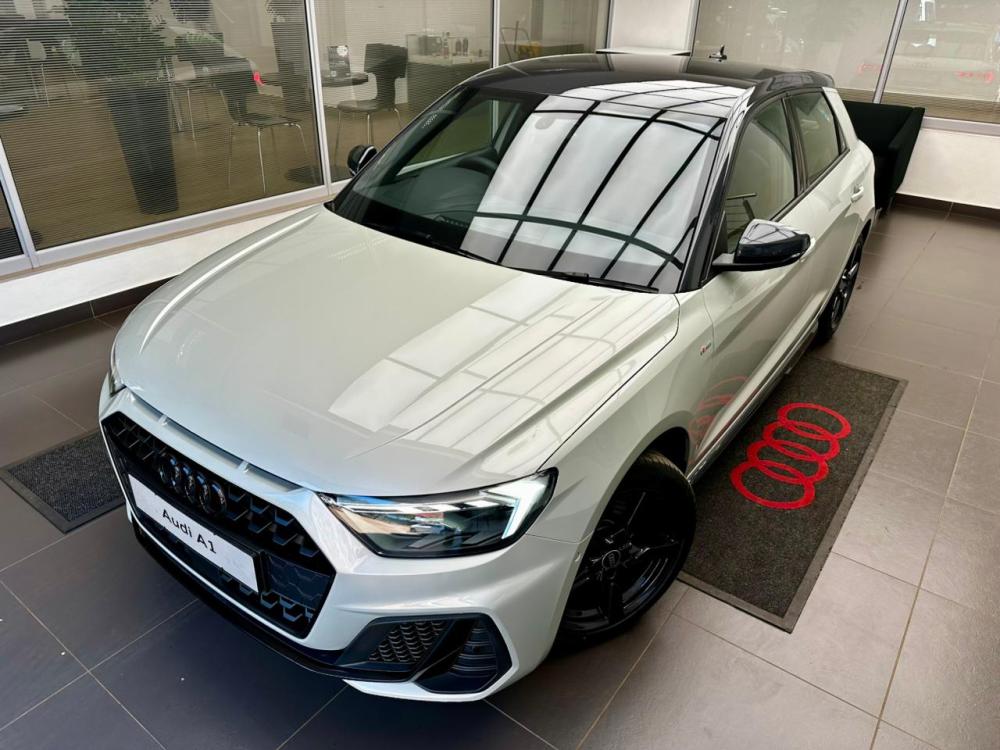 AUDI A1 SPORTBACK 30 TFSI BLACK EDITION S-TRONIC, image 1