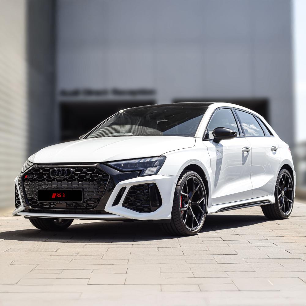 Audi RS3 Sportback quattro S Tronic, image 1