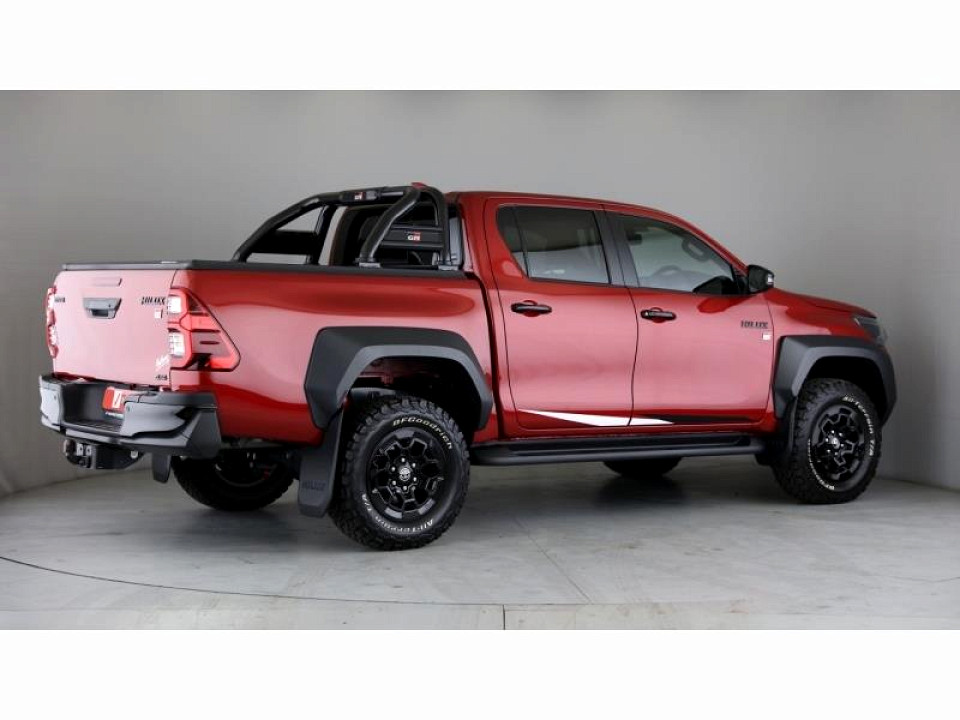 TOYOTA HILUX 2.8 GD-6 GR-S 4X4 A/T P/U D/C, image 2