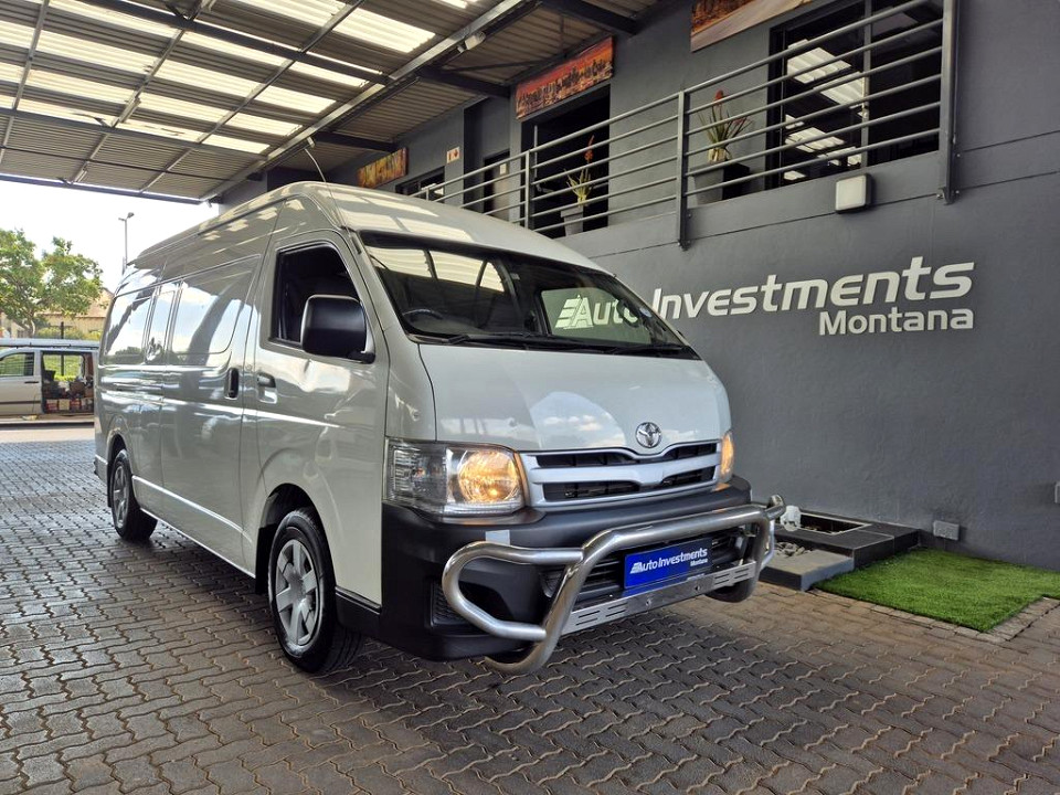 TOYOTA QUANTUM 2.5 D-4D LWB F/C P/V, image 1