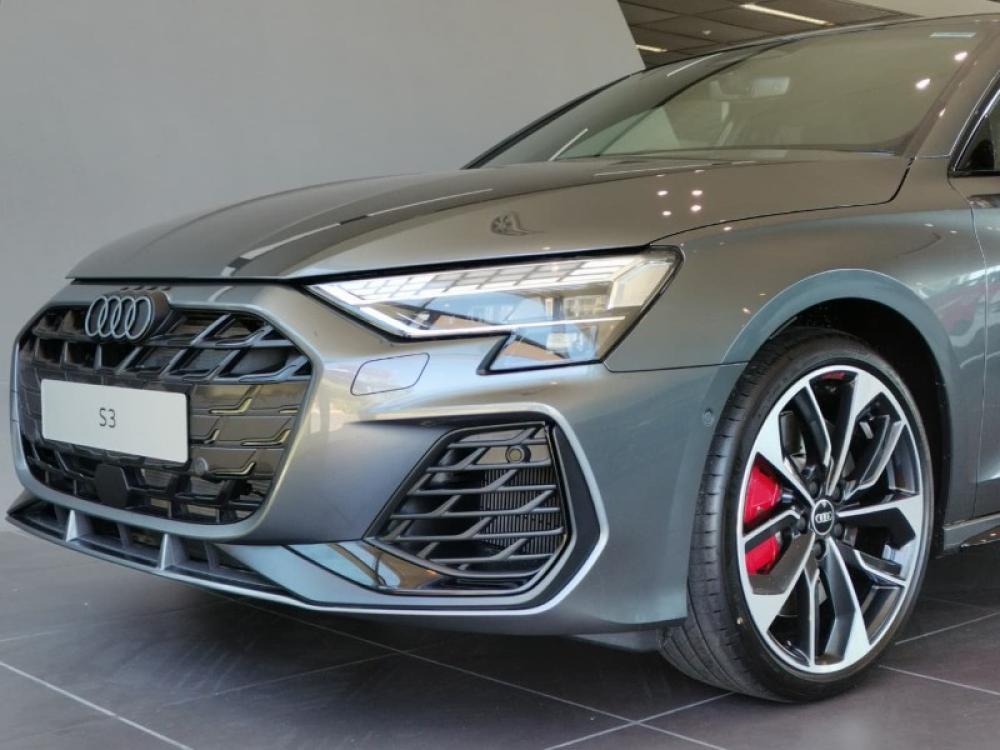 Audi S3 Sedan TFSI quattro S tronic, image 2