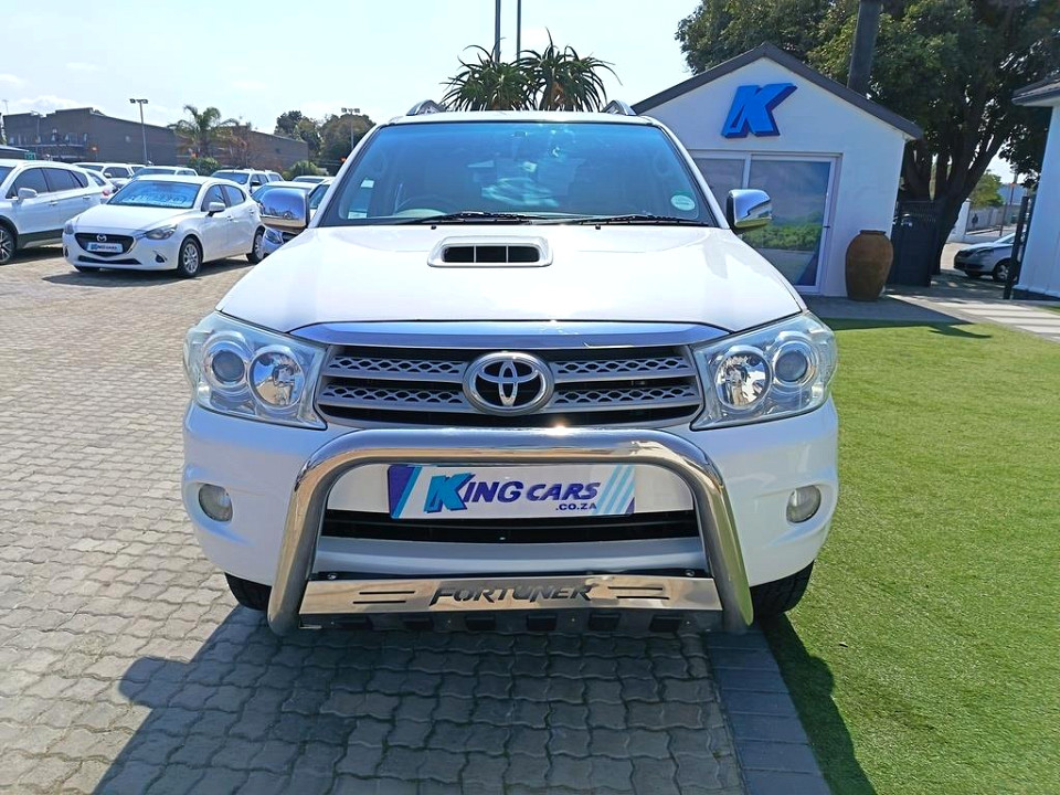 TOYOTA FORTUNER 3.0D-4D R/B, image 2
