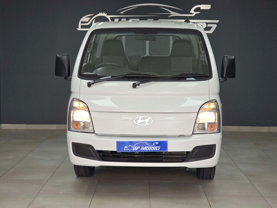 HYUNDAI H100 2.6D A/C F/C D/S, image 2