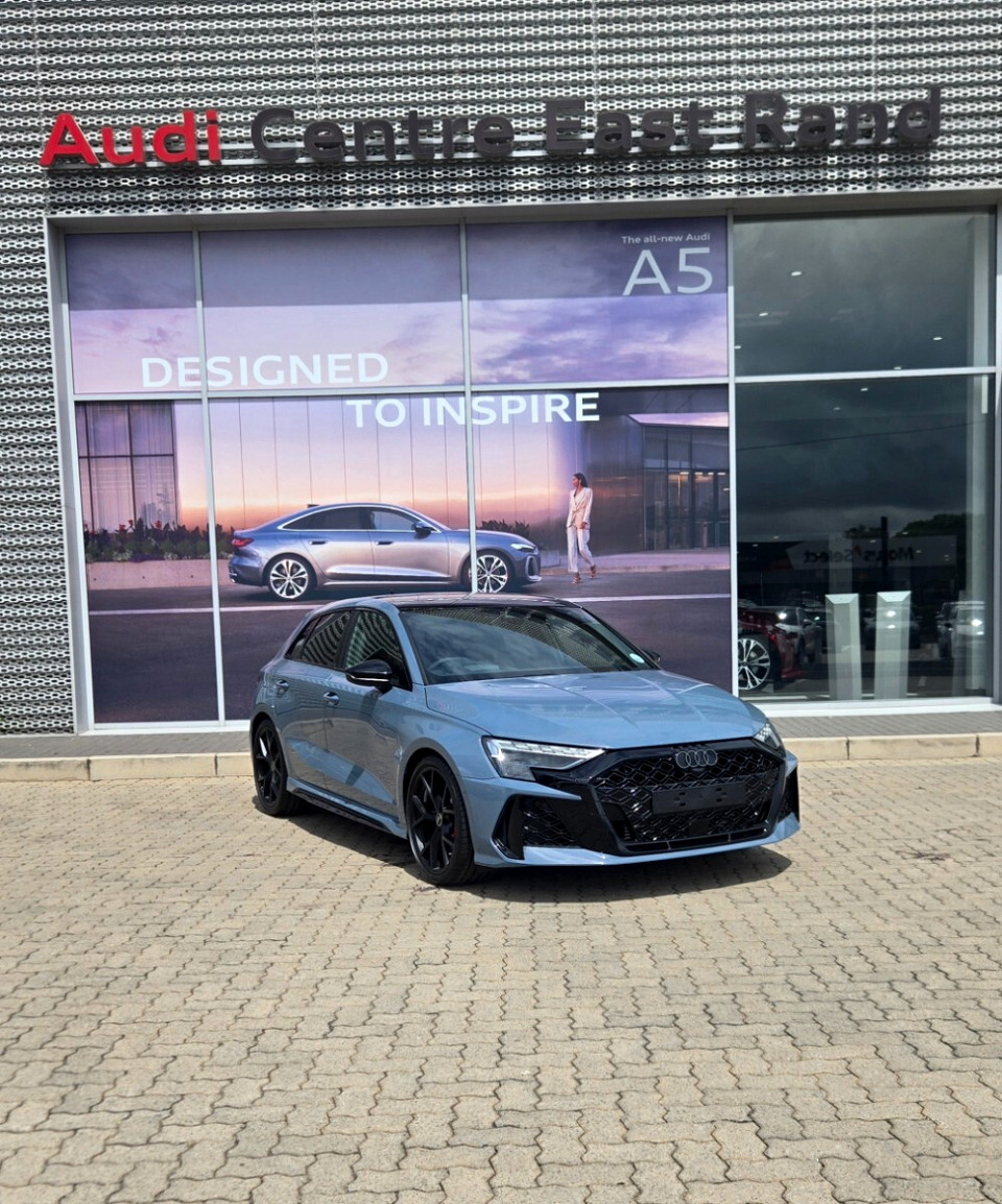 AUDI RS3 SPORTBACK QUATTRO STRONIC, image 1