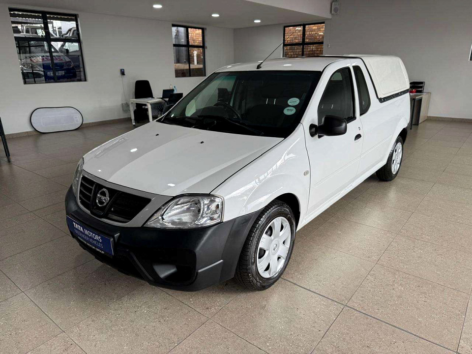 NISSAN NP200 1.6  A/C SAFETY PACK P/U S/C, image 1