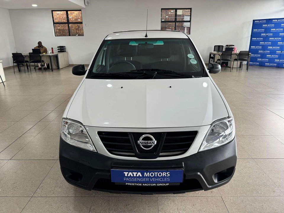 NISSAN NP200 1.6  A/C SAFETY PACK P/U S/C, image 2