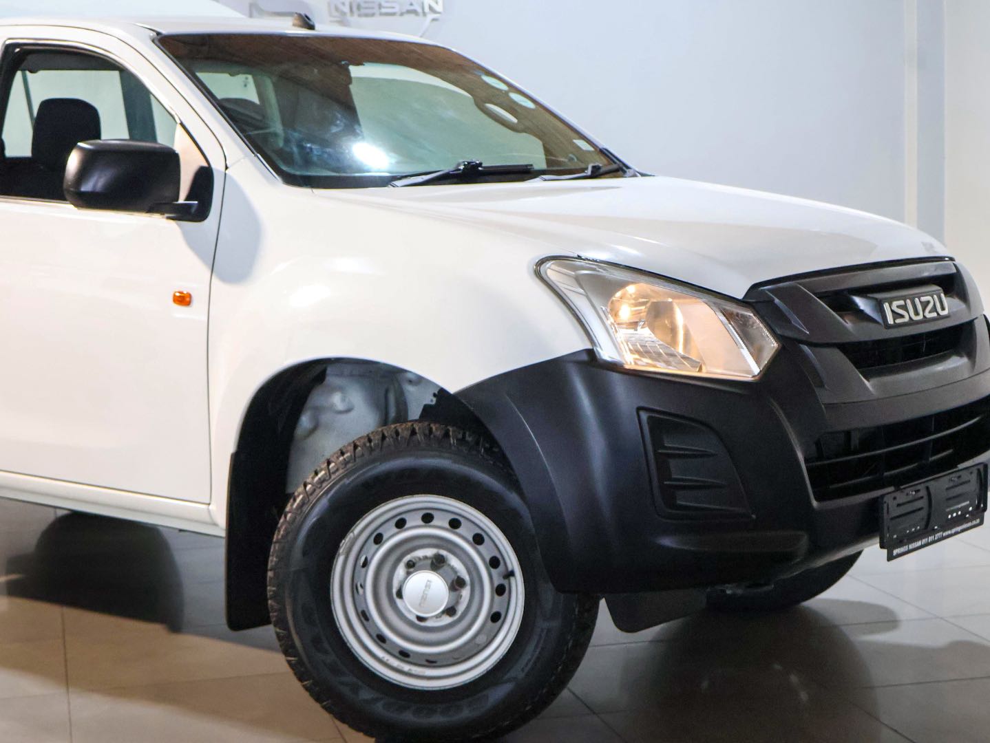 ISUZU D-MAX 250 HO FLEETSIDE SAFETY S/C P/U, image 2