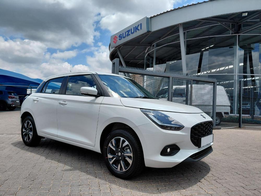 Suzuki Swift 1.2 GLX CVT, image 1