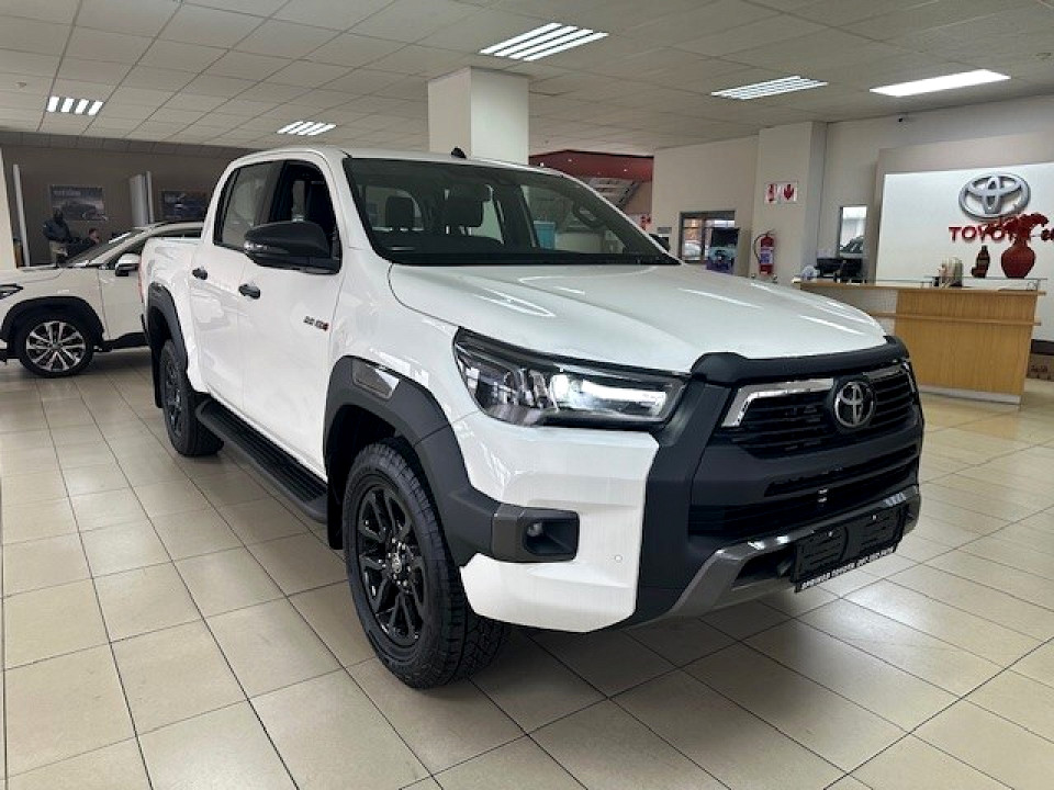 TOYOTA HILUX 2.8 GD-6 RB LEGEND A/T P/U D/C, image 1