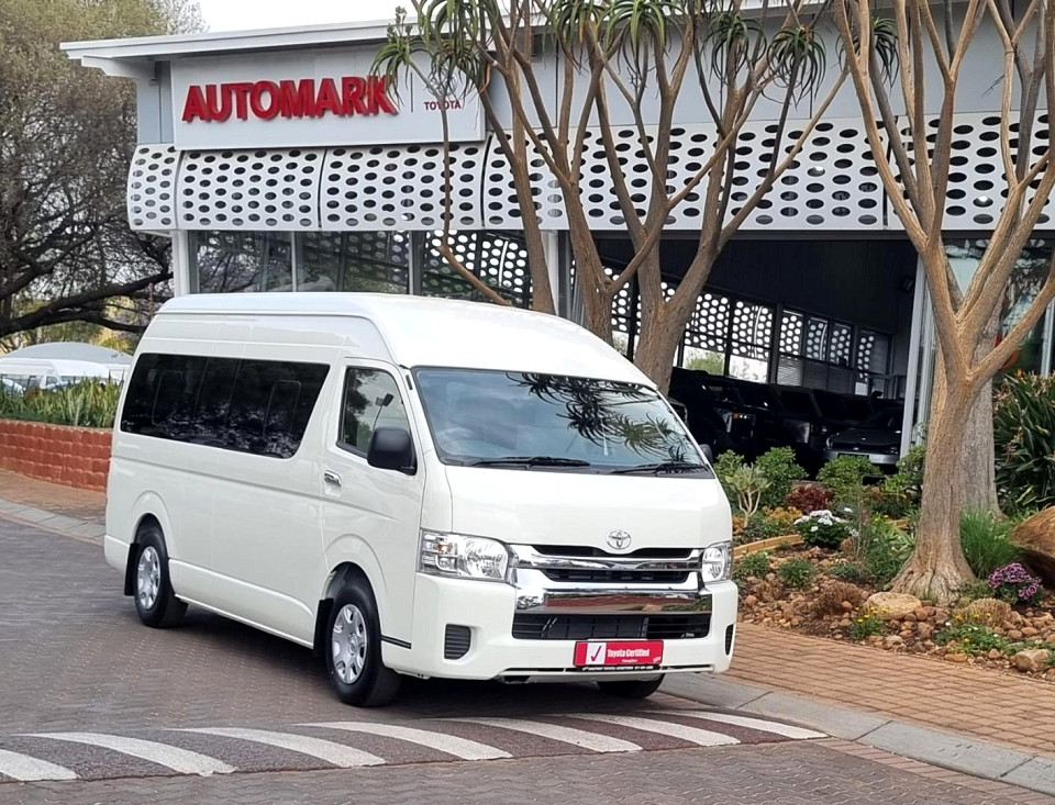 Toyota Quantum Hiace 2.5 D-4D 14 Seat, image 1