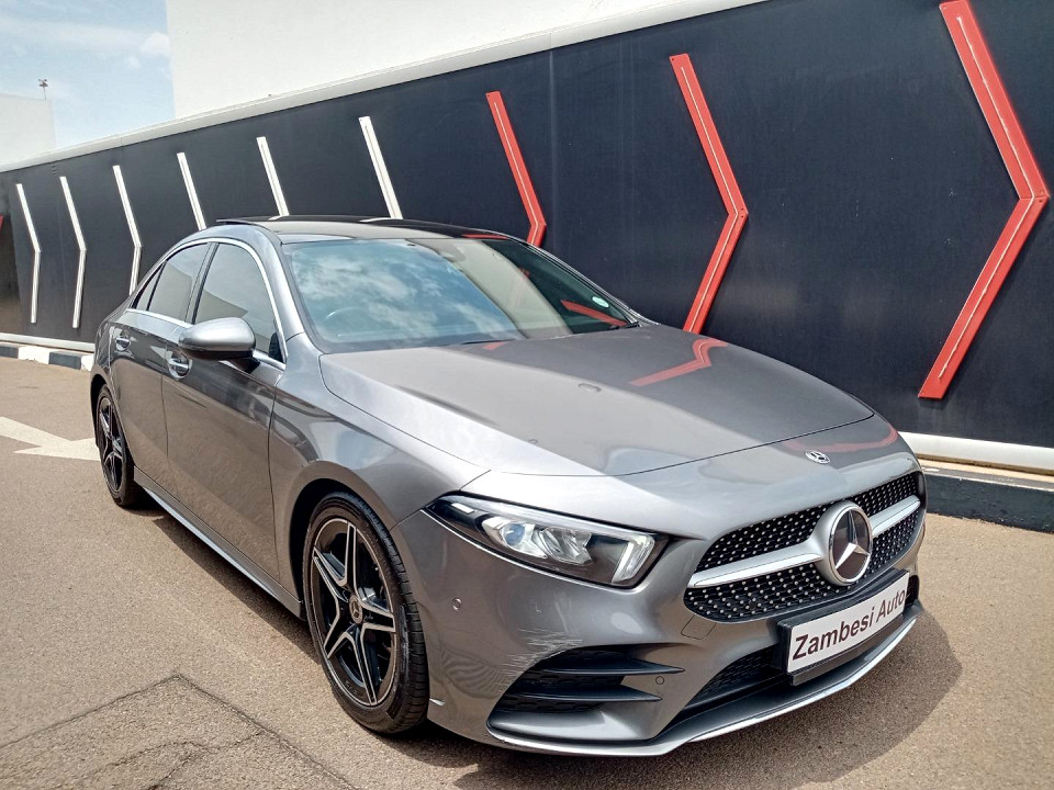 MERCEDES-BENZ A200 (4DR), image 1