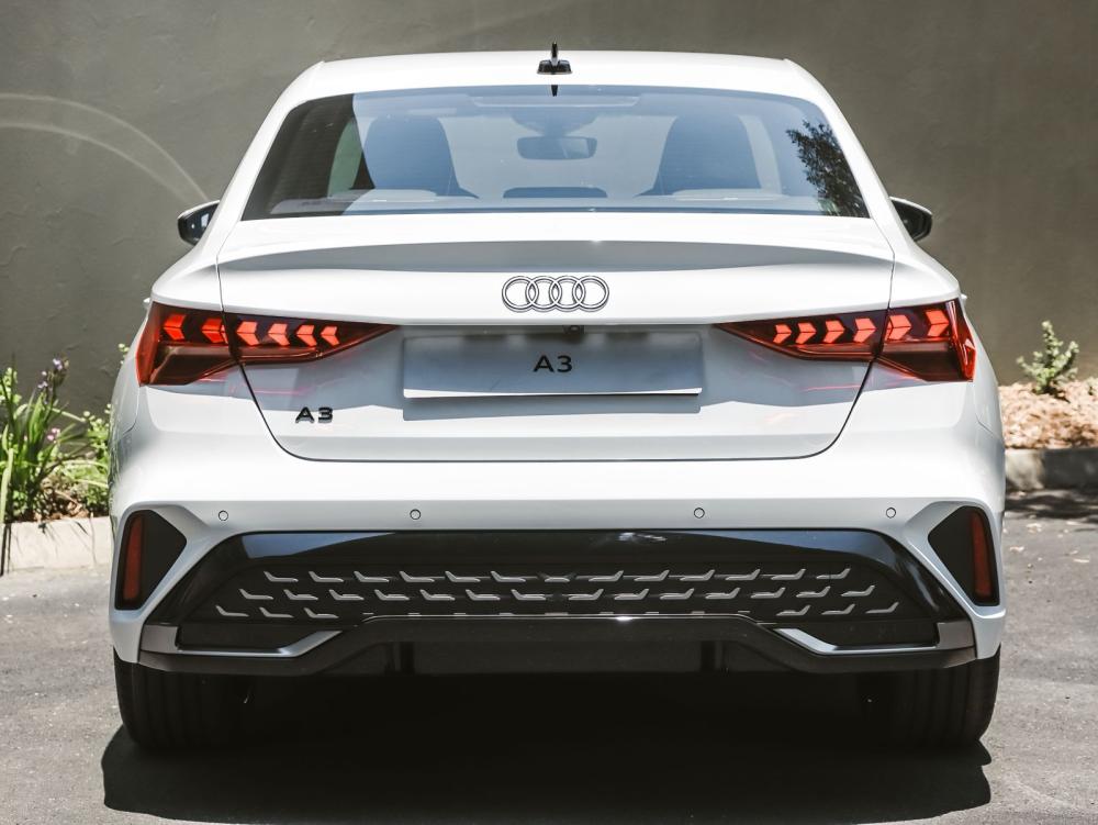 Audi A3 S line 35 TFSI tiptronic, image 2