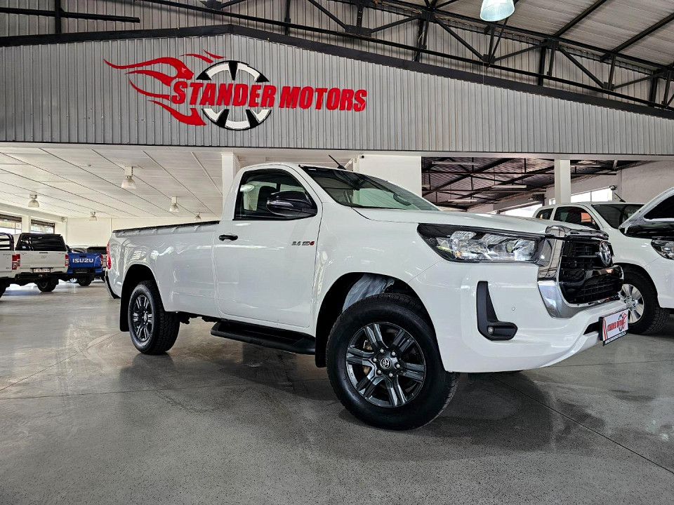 Toyota Hilux 2.4 GD-6 4X4 Raider 6MT, image 2