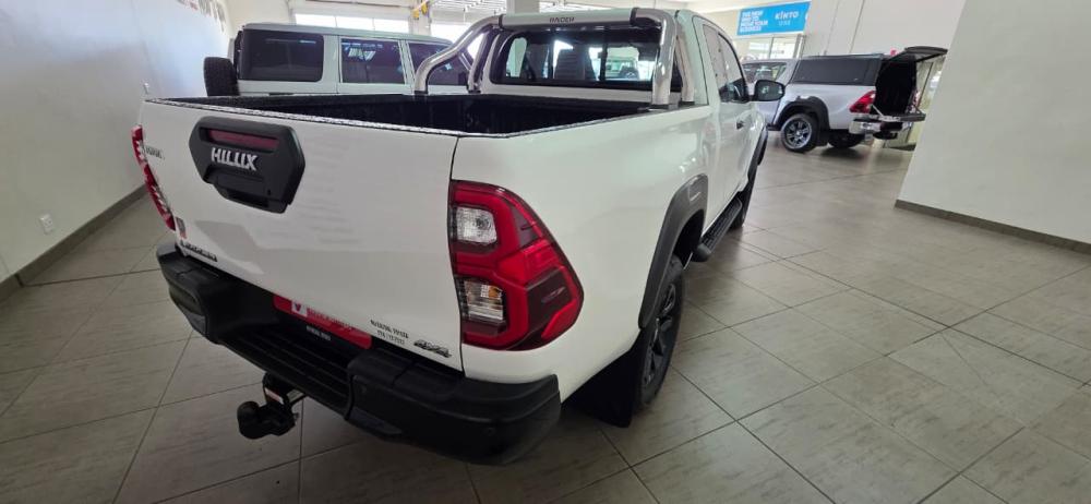 Toyota Hilux Xtra Cab 2.8 GD-6 4x4 Legend 6AT, image 2