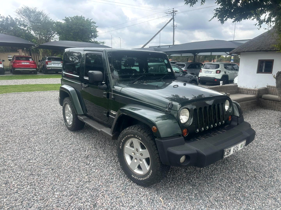 Jeep Wrangler 3.8L Sahara, image 1