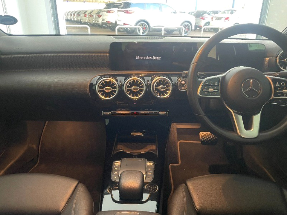 MERCEDES-BENZ A 200d A/T, image 2