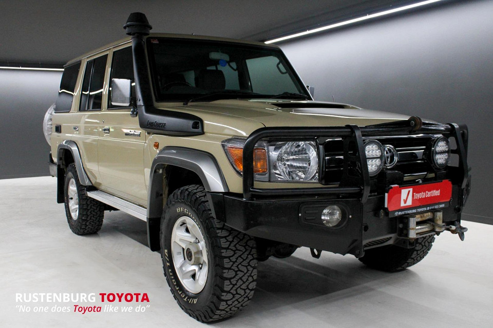 TOYOTA LANDCRUISER 76 4.5D V8 S/W, image 1