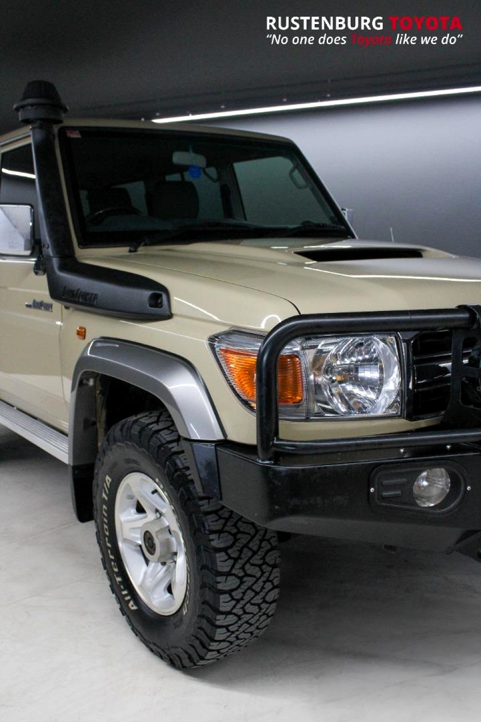 TOYOTA LANDCRUISER 76 4.5D V8 S/W, image 2