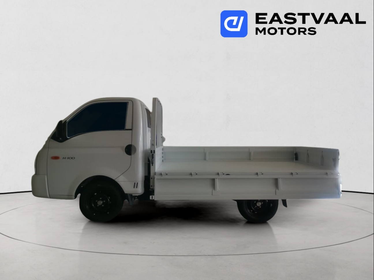 HYUNDAI H100 2.6D A/C F/C D/S, image 2