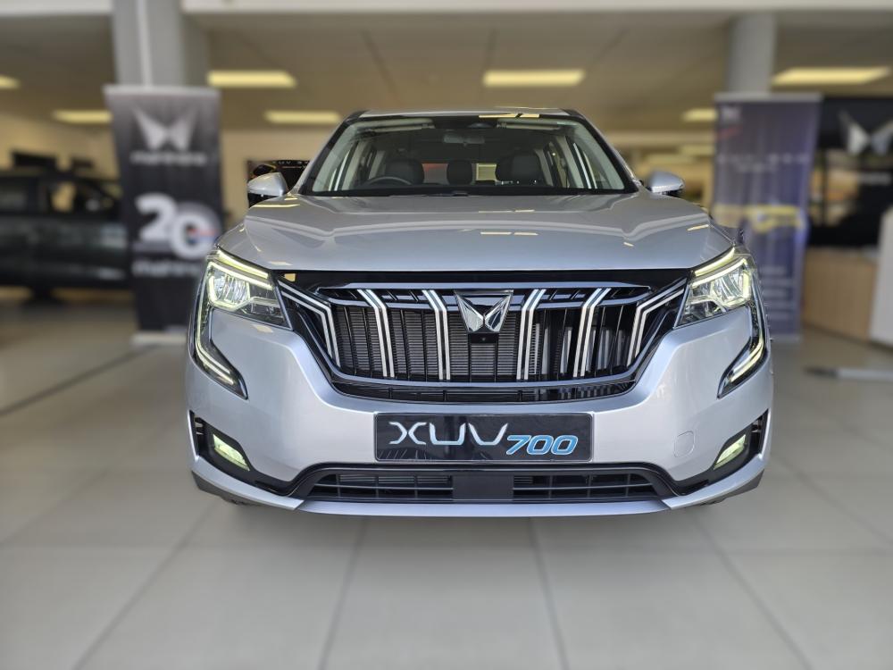 Mahindra XUV700 2.0 6AT AX7L 7s, image 2