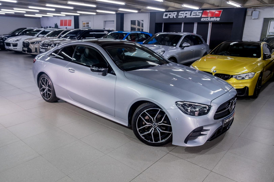 Mercedes-Benz E200 coupe, image 2