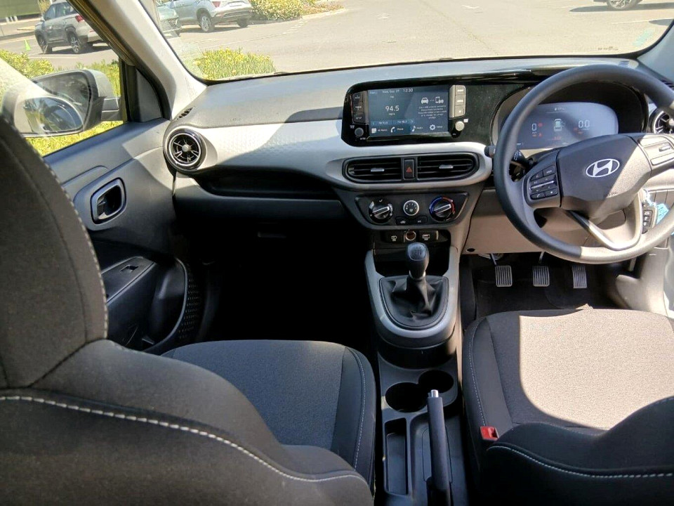 HYUNDAI GRAND i10 1.0 MOTION, image 2