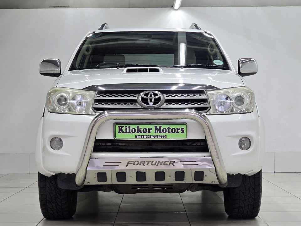 Toyota Fortuner 3.0D-4D 4x4 auto, image 2