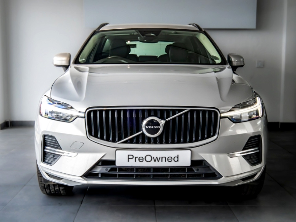 VOLVO XC60 B5 MOMENTUM GEARTRONIC AWD, image 2