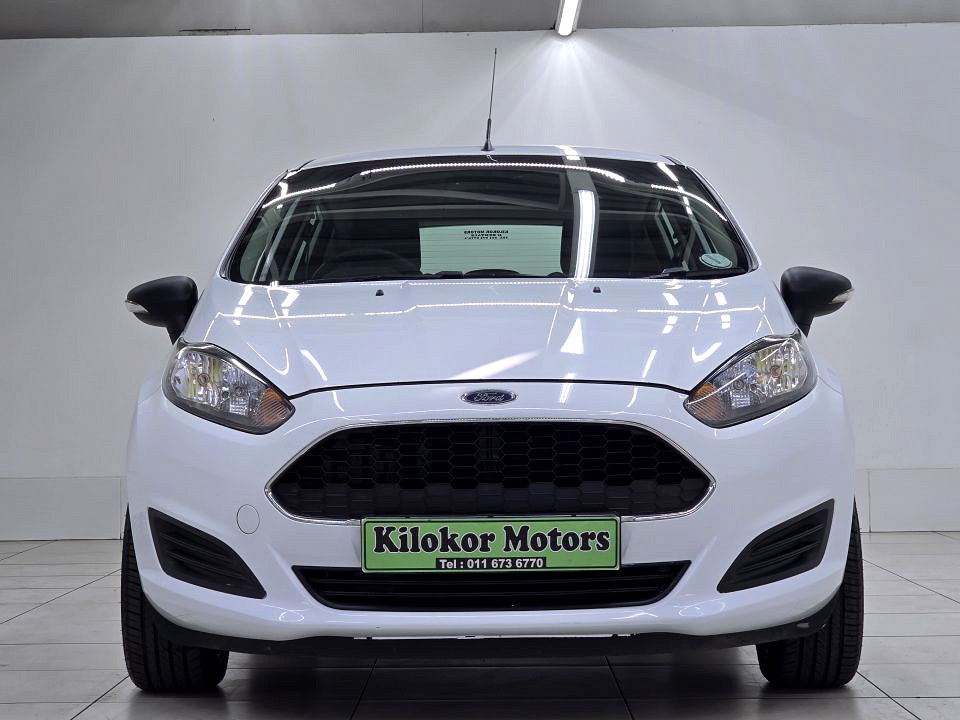 FORD FIESTA 1.4 AMBIENTE 5 Dr, image 2