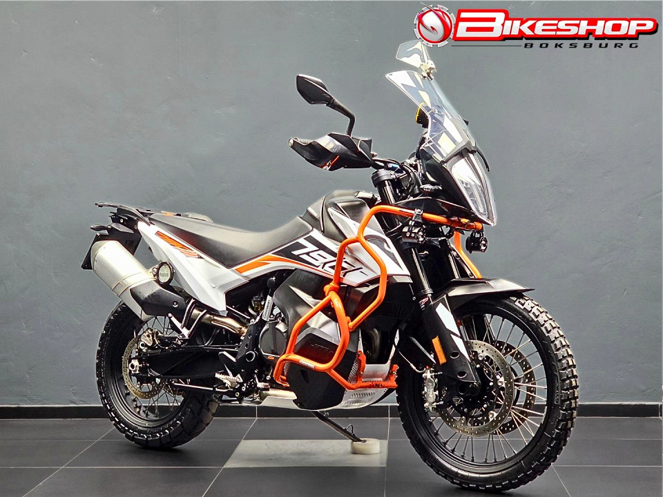KTM R, image 1