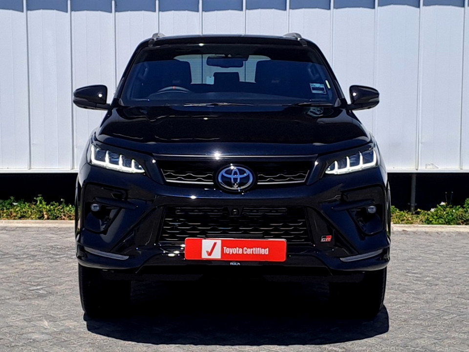 TOYOTA FORTUNER 2.8GD-6 4X4 GR-S A/T, image 2