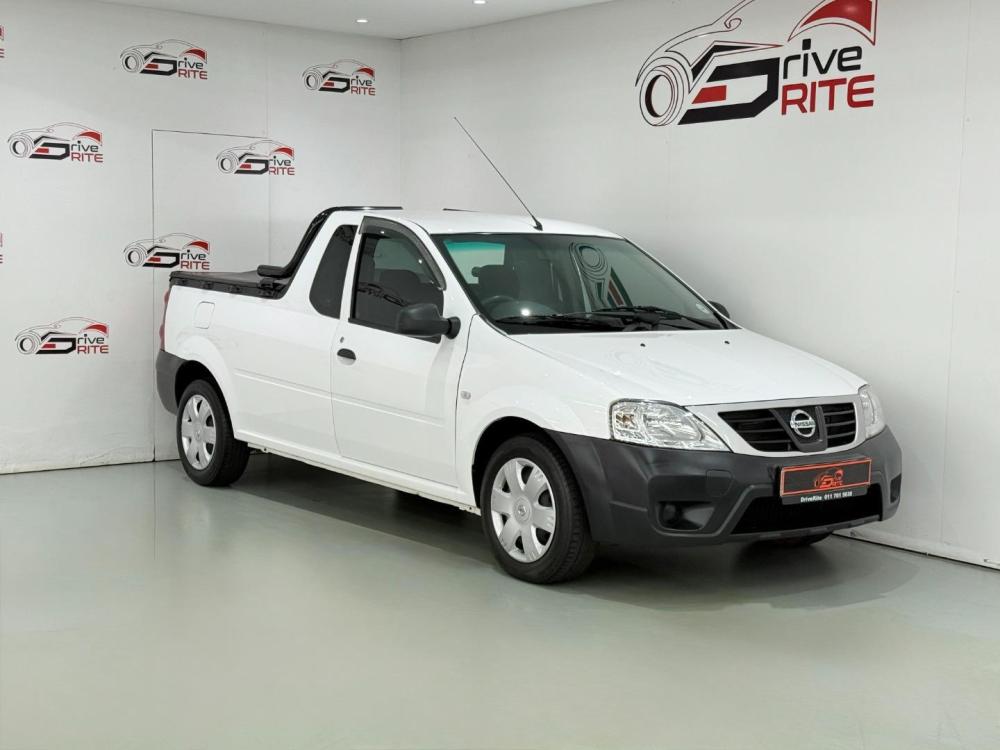 Nissan NP200 1.6 8V Base A/C + Safety Pack, image 1