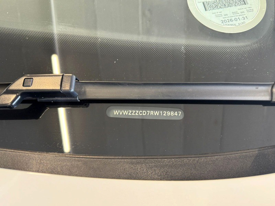 Volkswagen Golf 8 GTi  2.0 TSI DSG, image 2