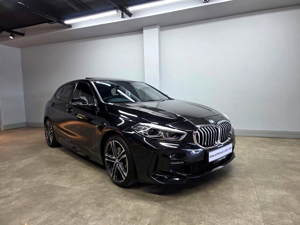 BMW 118i M Sport, image 1