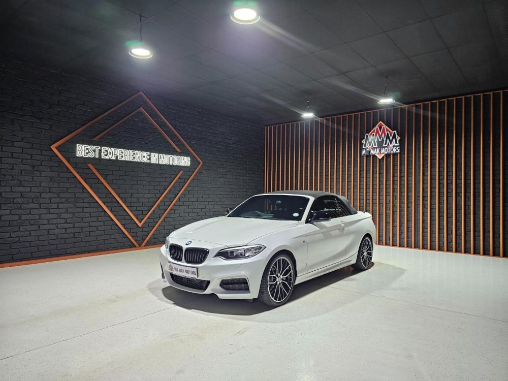 BMW M235i convertible auto, image 1