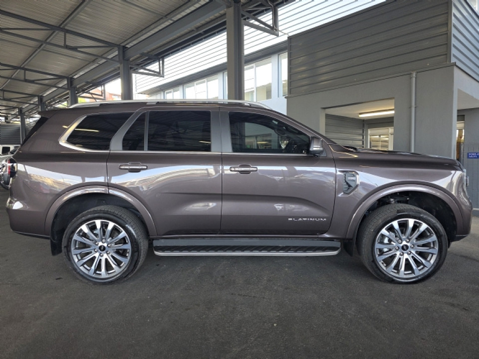 FORD EVEREST 3.0D V6 PLATINUM AWD A/T, image 2