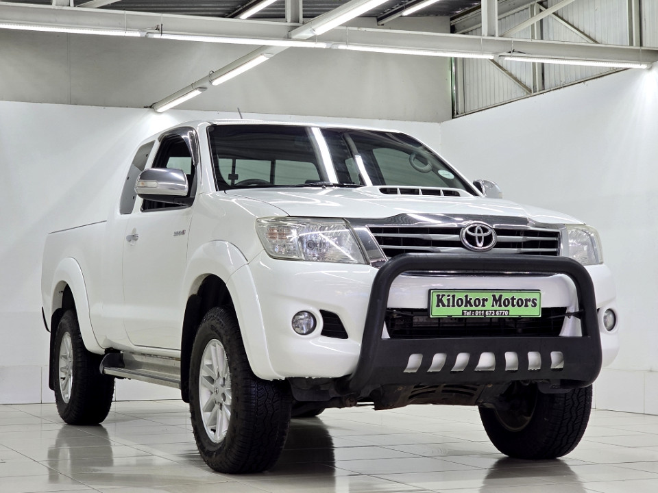 TOYOTA HILUX 3.0D-4D RAIDER XTRA CAB 4X4 P/U S/C, image 1