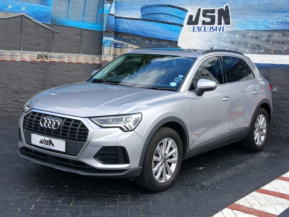 AUDI Q3 1.4T S TRONIC URBAN EDITION, image 1