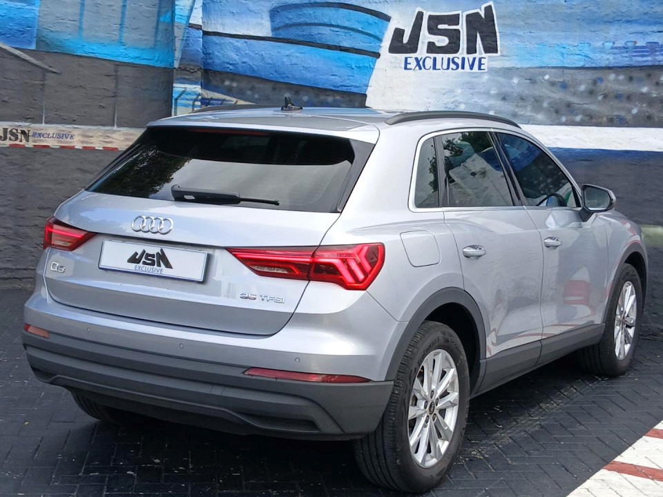 AUDI Q3 1.4T S TRONIC URBAN EDITION, image 2