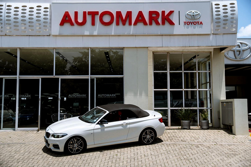 BMW M240i Convertible Auto, image 1