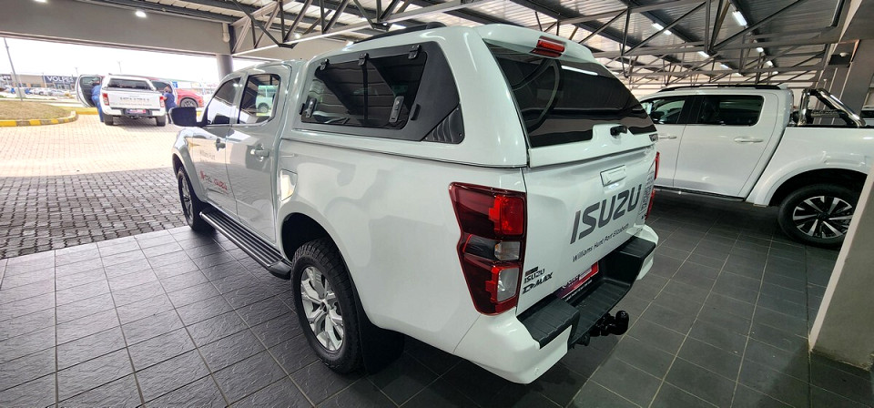 ISUZU D-MAX 1.9 Ddi HR LS A/T D/C P/U, image 2