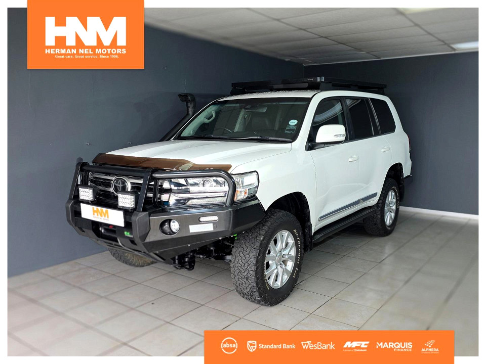 Toyota Land Cruiser 200 4.5D-4D V8 VX-R, image 1