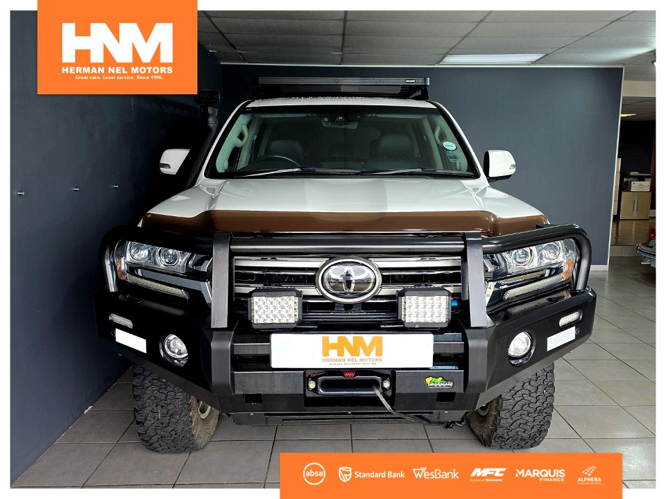 Toyota Land Cruiser 200 4.5D-4D V8 VX-R, image 2